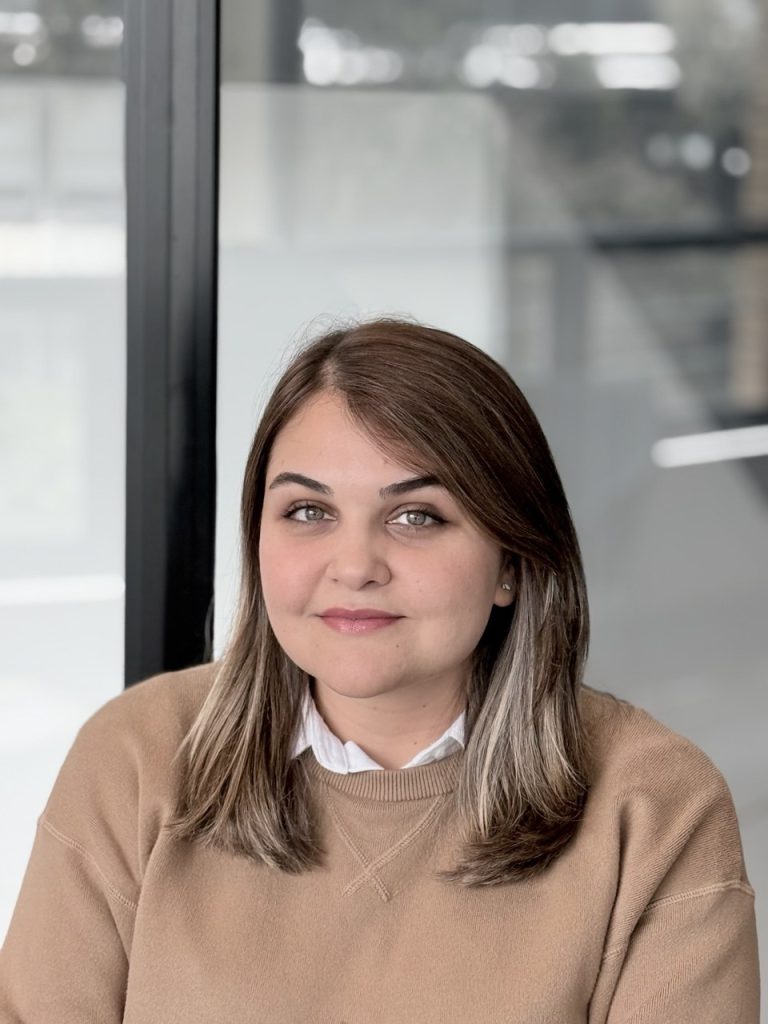 Mozhdeh Hematiboroujeni